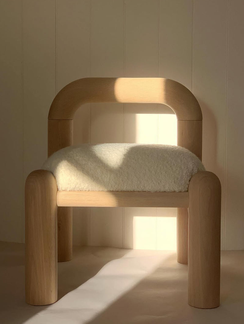 BIG CHAIR 001