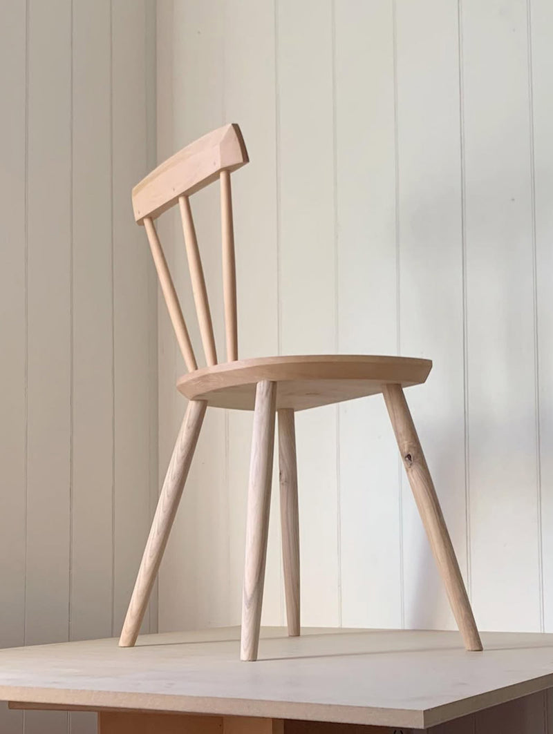 SUITABLE CHAIR
